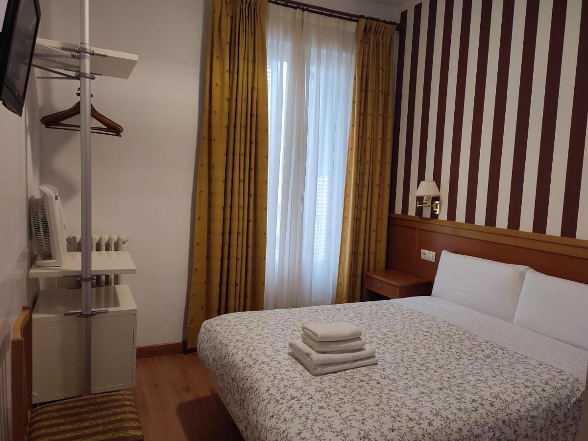 Hostal Salome Μαδρίτη Εξωτερικό φωτογραφία