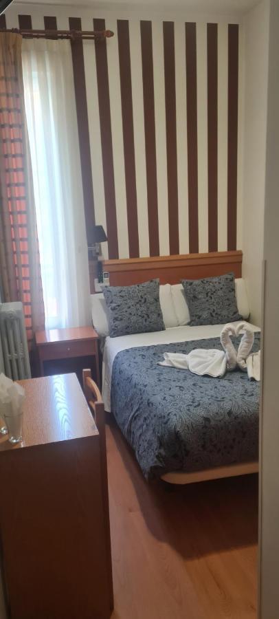 Hostal Salome Μαδρίτη Εξωτερικό φωτογραφία